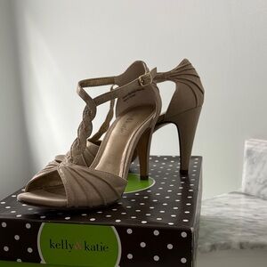 Kelly & Katie matte gold Strappy Heels